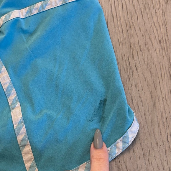 Lululemon Fully Lined Running Shorts - Picture 5 of 5